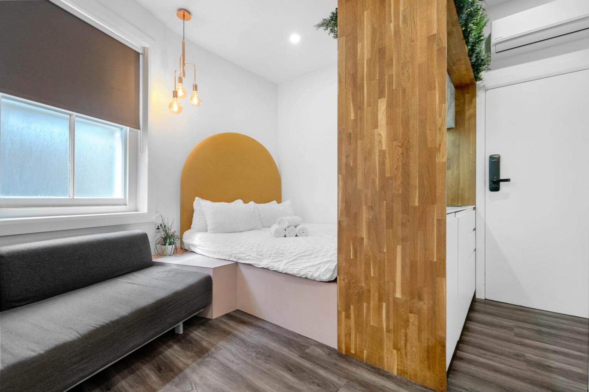 Apartment Brick Lane Base