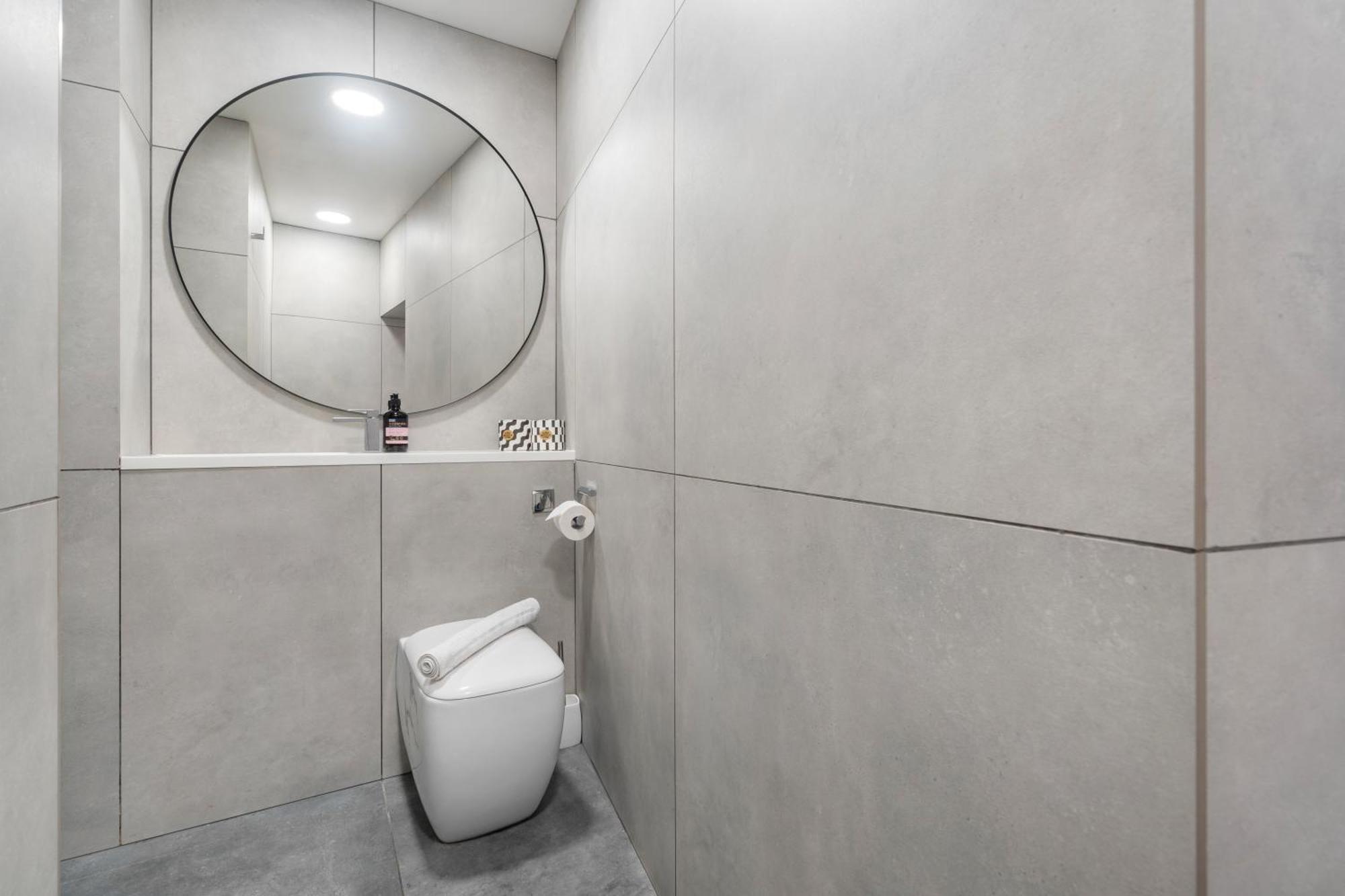 Brick Lane Base Apartment *