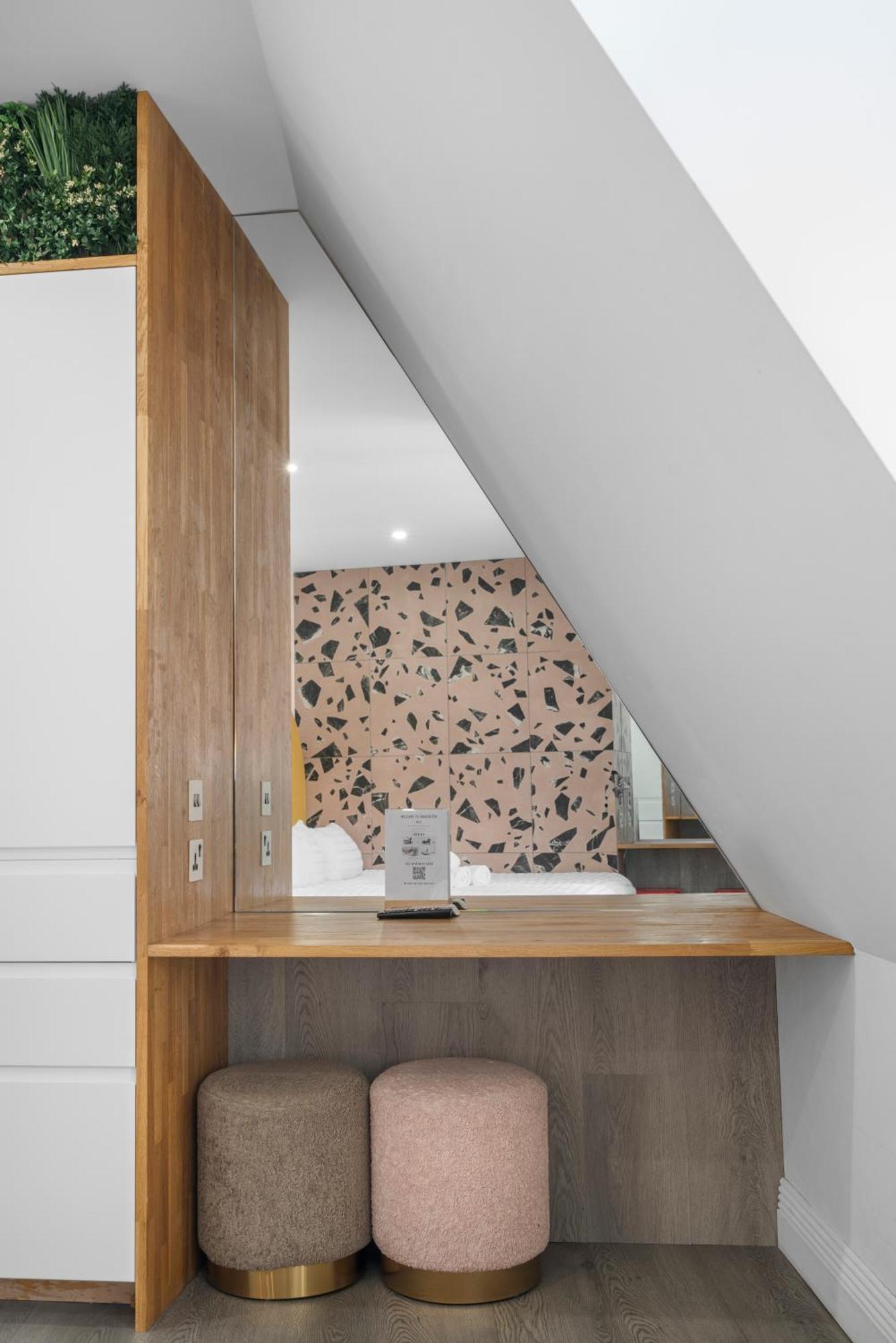 Brick Lane Base Apartment London