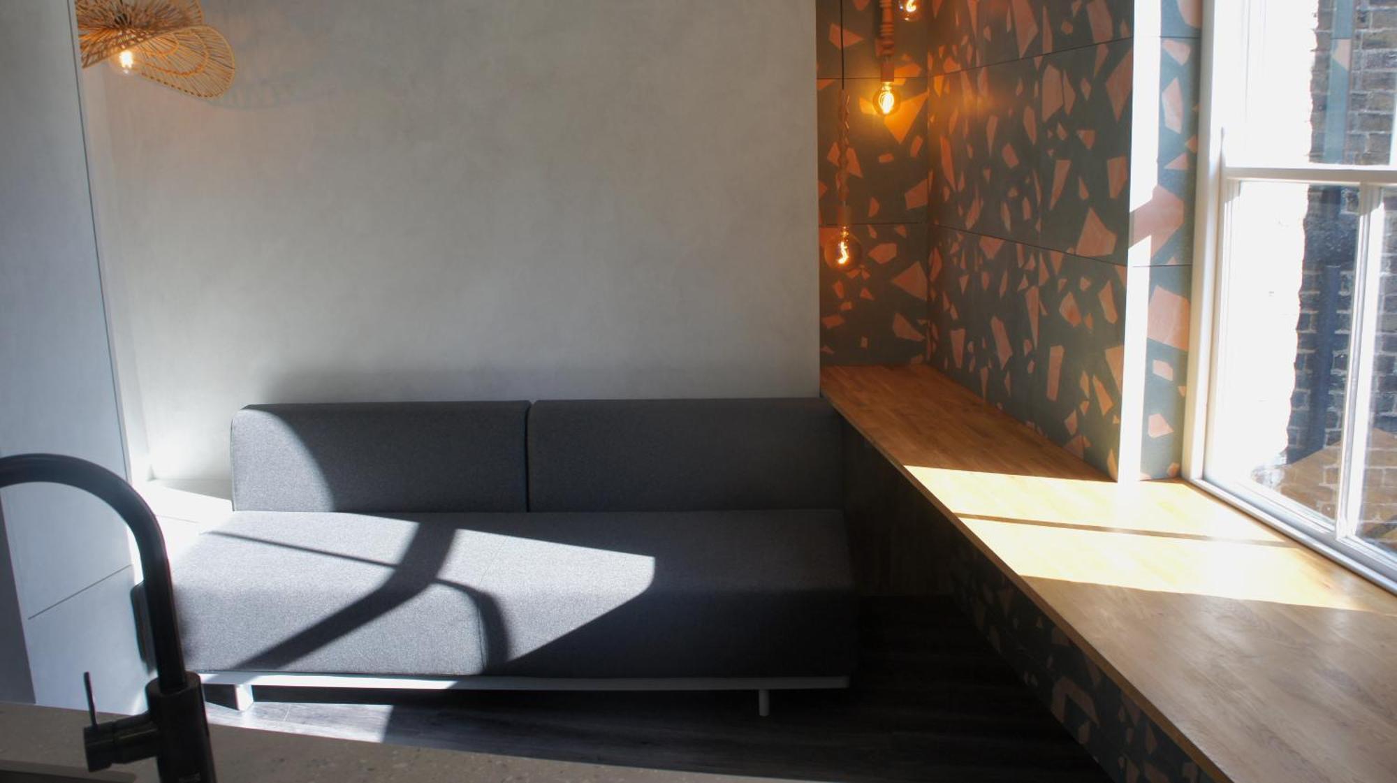 Brick Lane Base Apartment *
