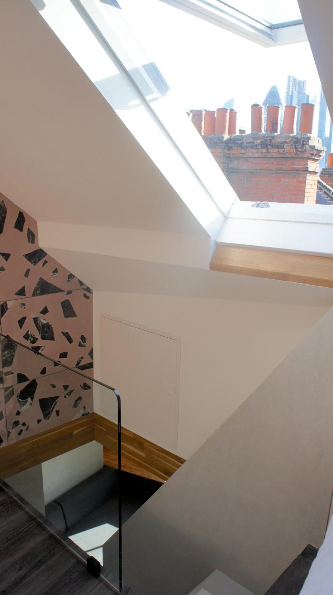 Apartment Brick Lane Base *